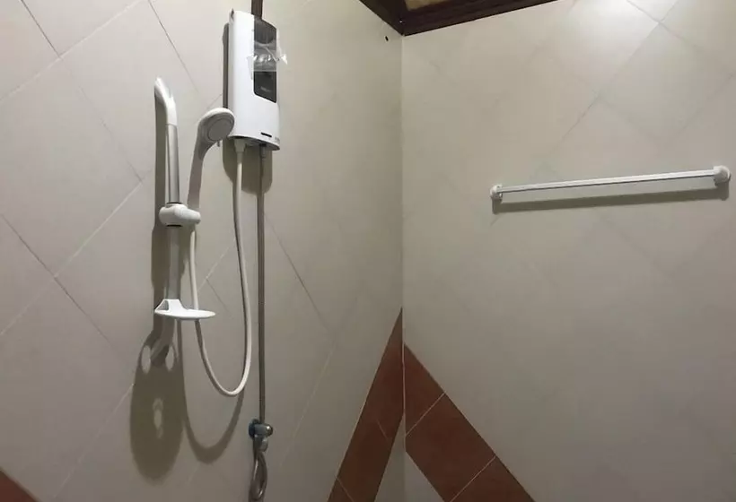 Hotelli Matharak Resort Kaeng Hin Poeng