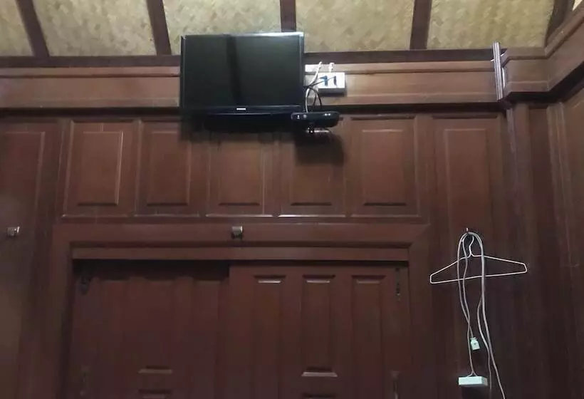 Hotelli Matharak Resort Kaeng Hin Poeng