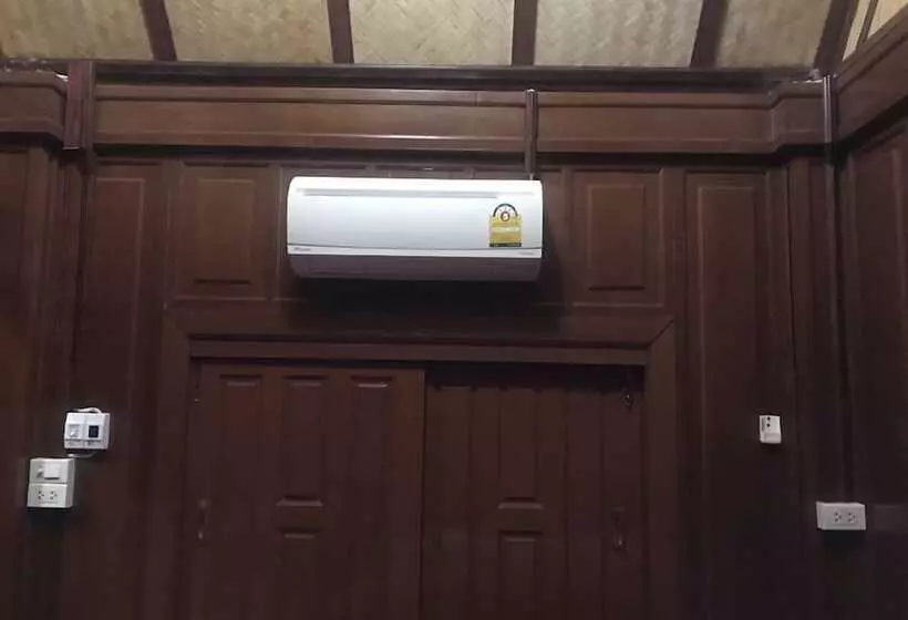 Hotelli Matharak Resort Kaeng Hin Poeng