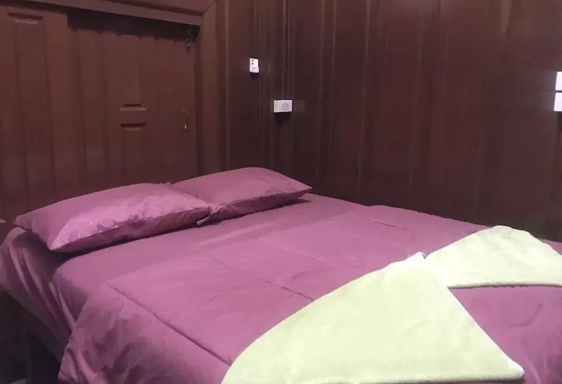 Hotelli Matharak Resort Kaeng Hin Poeng