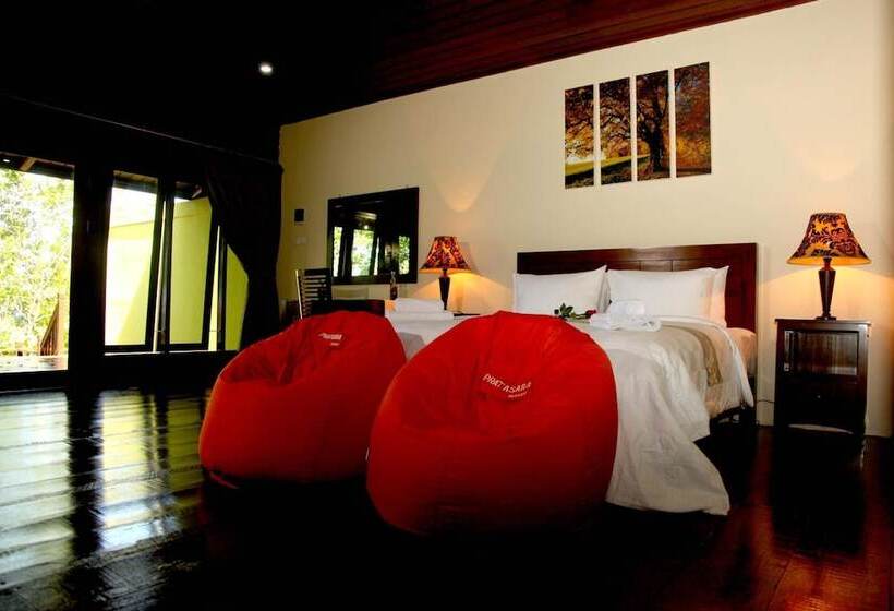 בית מלון כפרי Pratasaba Resort