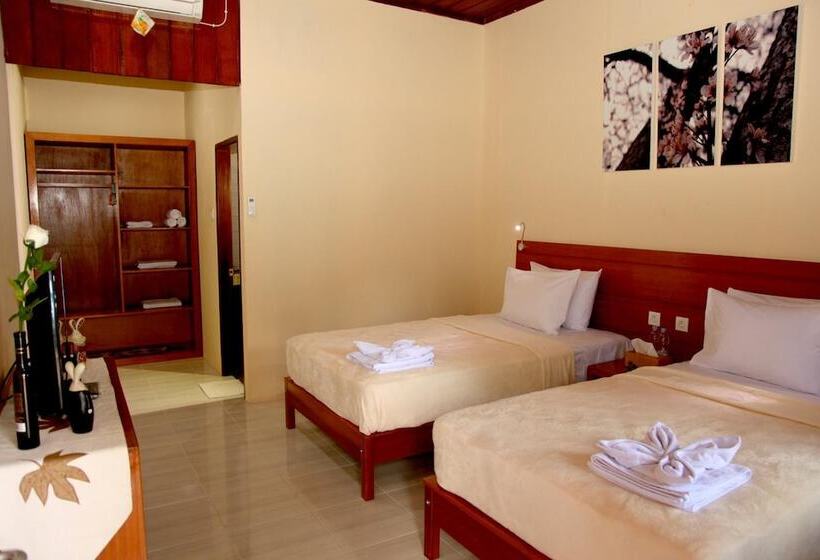 בית מלון כפרי Pratasaba Resort