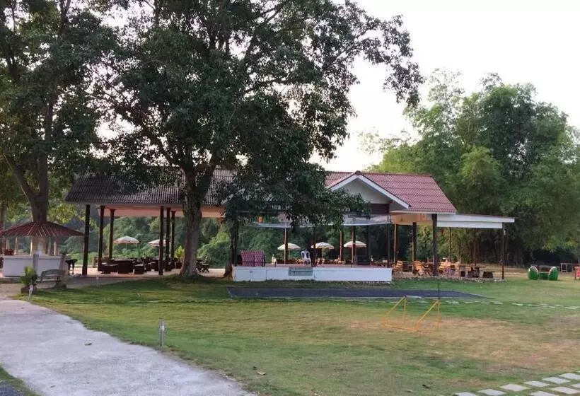 ホテル River&mountain Resort