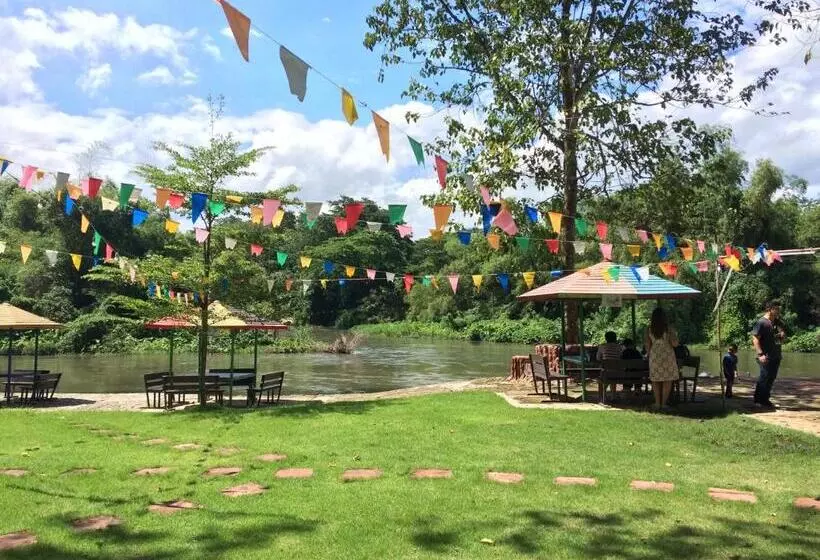 ホテル River&mountain Resort