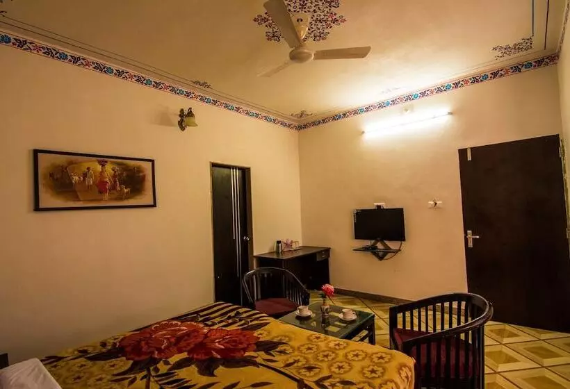 Lake Alpi Resort Kumbhalgarh