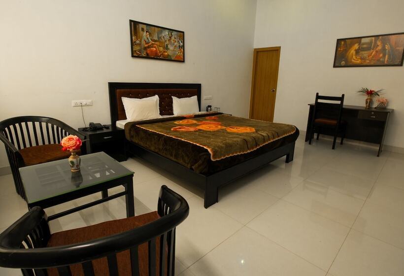 Lake Alpi Resort Kumbhalgarh