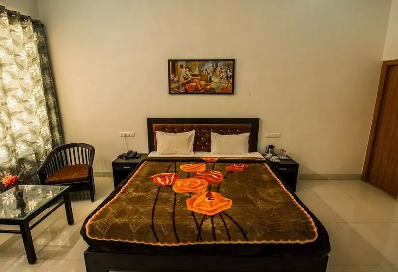 Lake Alpi Resort Kumbhalgarh