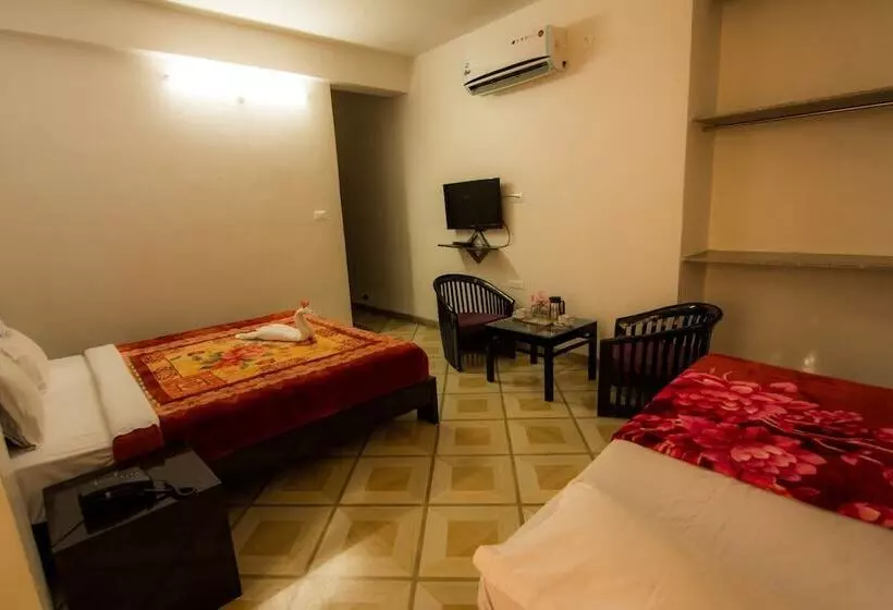 Lake Alpi Resort Kumbhalgarh