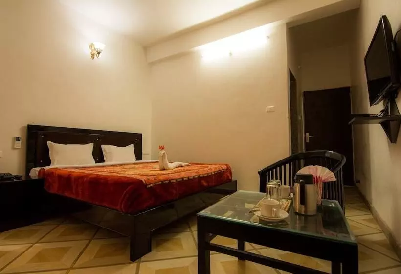 Lake Alpi Resort Kumbhalgarh