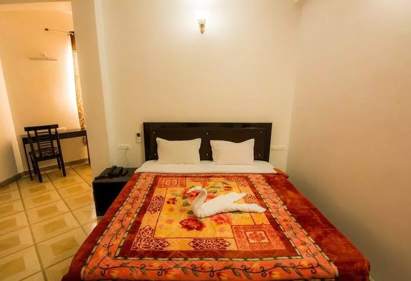 Lake Alpi Resort Kumbhalgarh