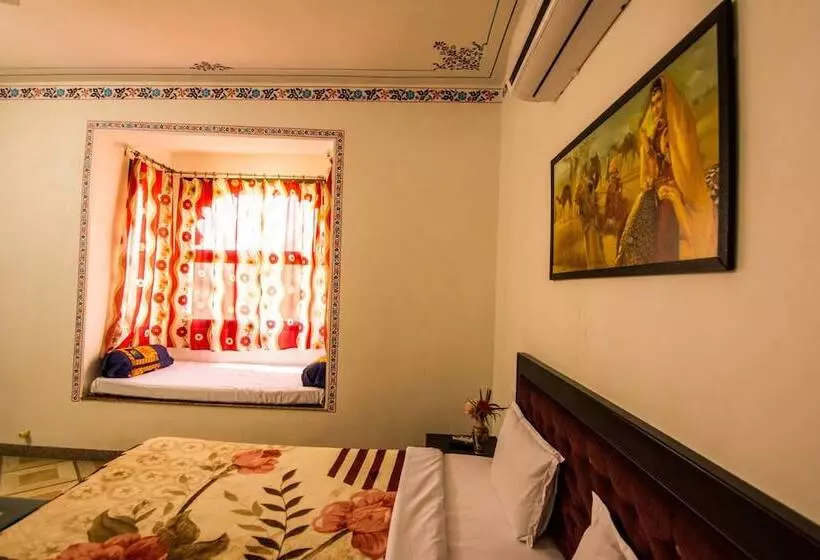 Lake Alpi Resort Kumbhalgarh