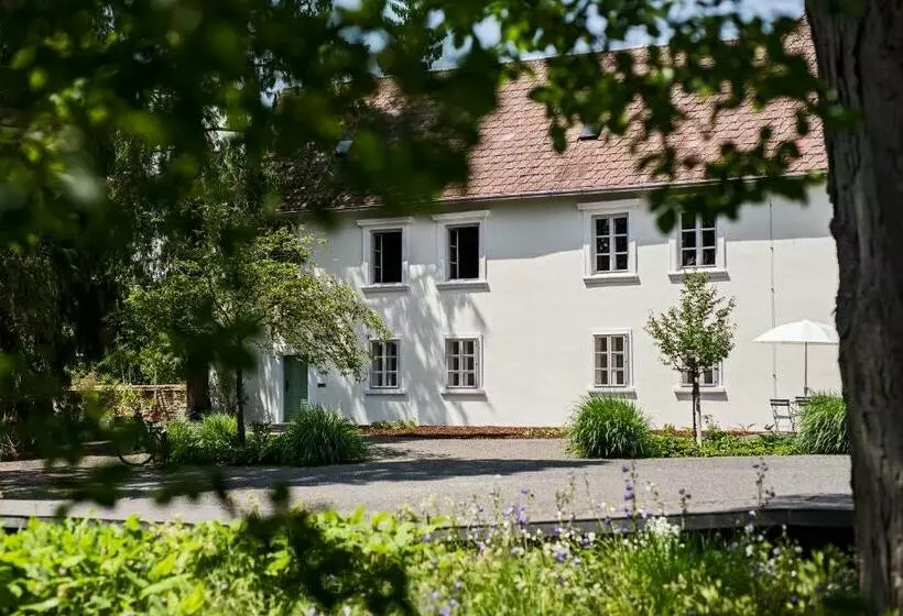 Majatalo Boutique Hotel Zum Oberjäger, Schloss Lackenbach