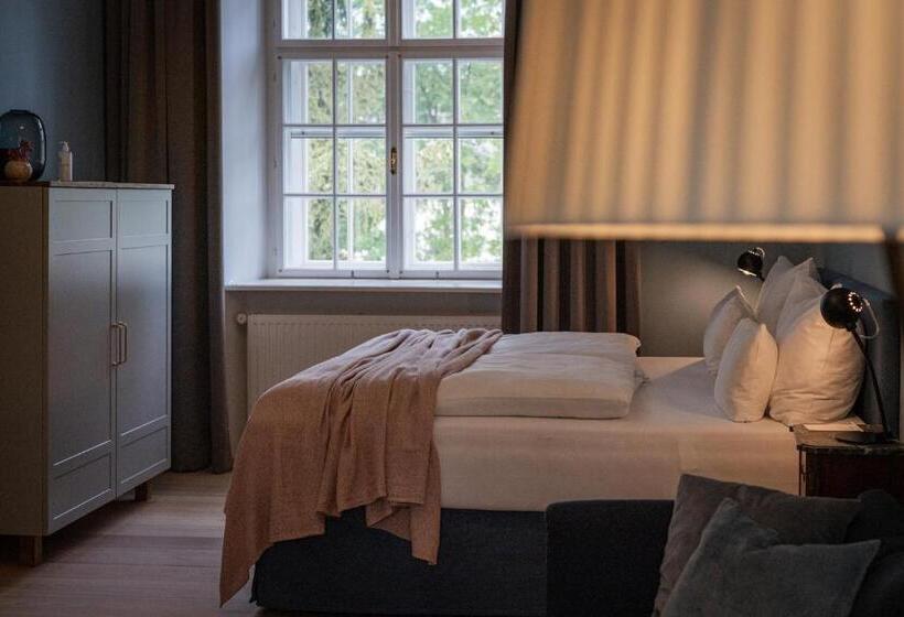 Пансион Boutique Hotel Zum Oberjäger, Schloss Lackenbach