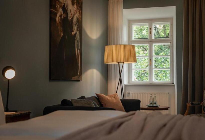 Пансион Boutique Hotel Zum Oberjäger, Schloss Lackenbach