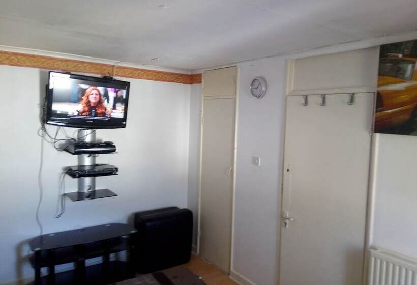 膳宿费 Private Cosy Roomz