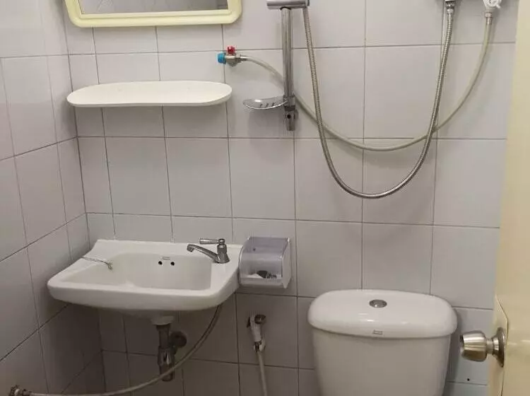 Majatalo Kumkhumsriwangchai Amphawa