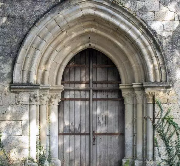 ペンション Association Le Prieuré Saint Barthélémy