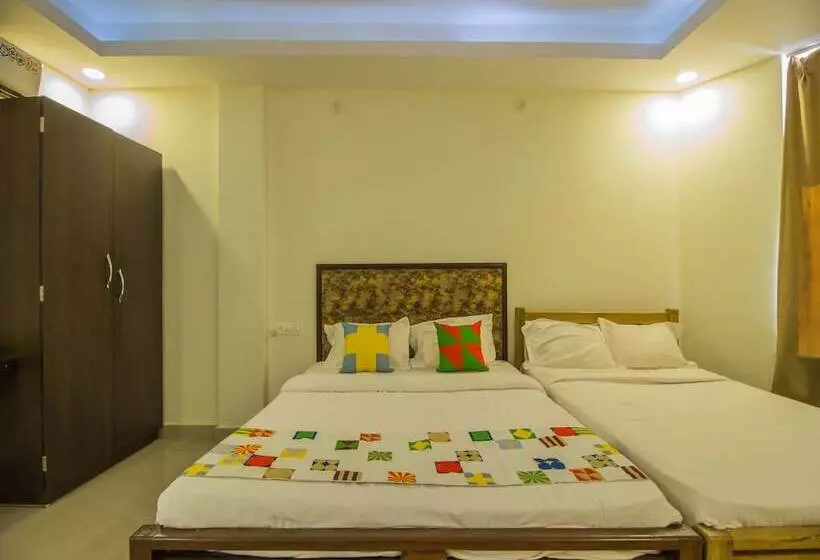 Majatalo Oyo Home 11875 Exotic Stay