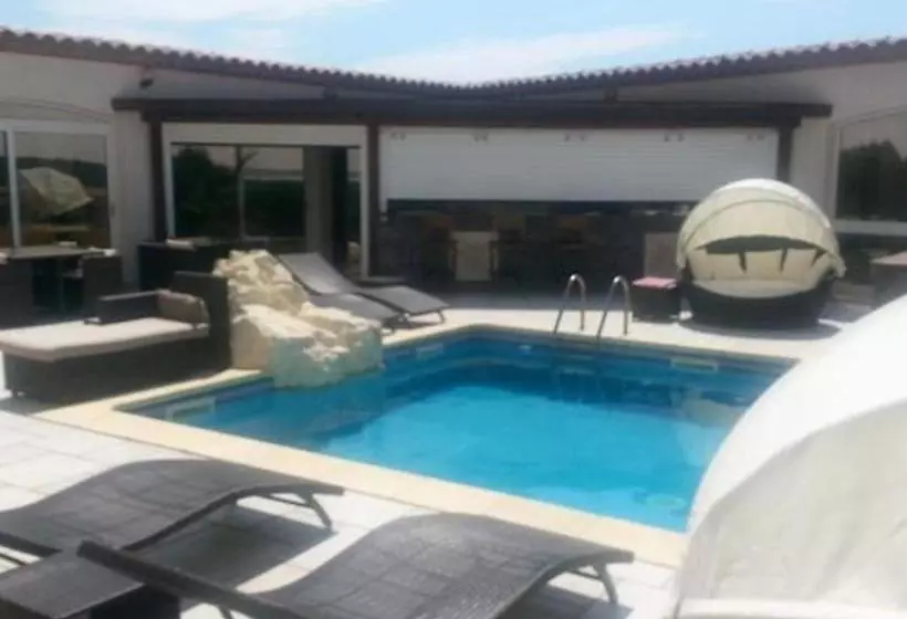 Aamiaismajoitus (B&B) La Pinède D Estarac