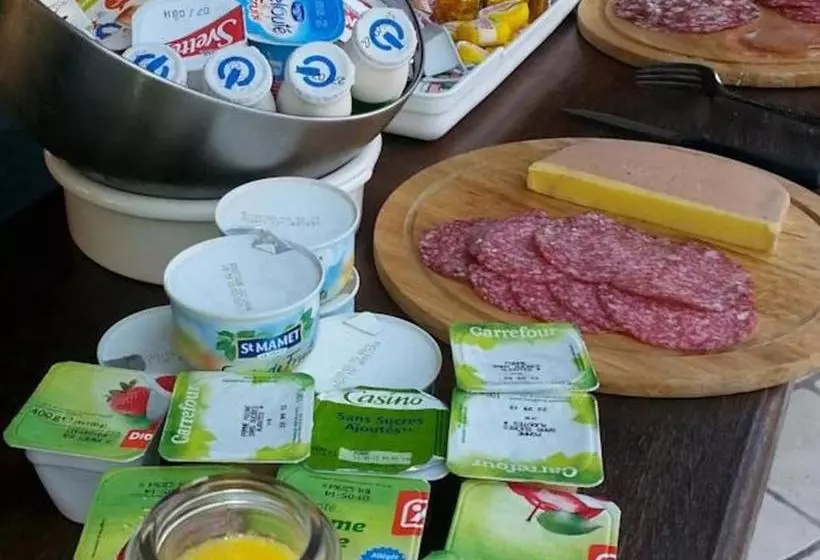 Aamiaismajoitus (B&B) La Pinède D Estarac