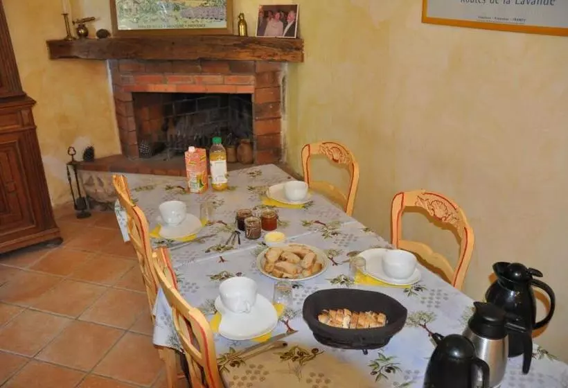 Aamiaismajoitus (B&B) Le Petit Labouret