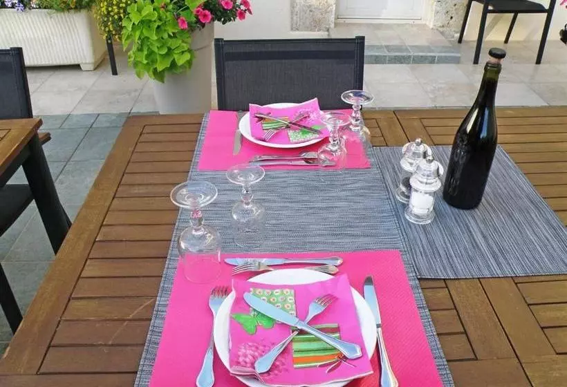 Aamiaismajoitus (B&B) Le Relais Du Puits