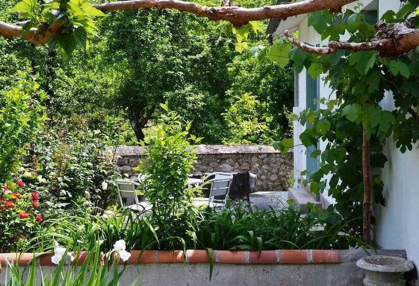 Aamiaismajoitus (B&B) Maison Esmeralda