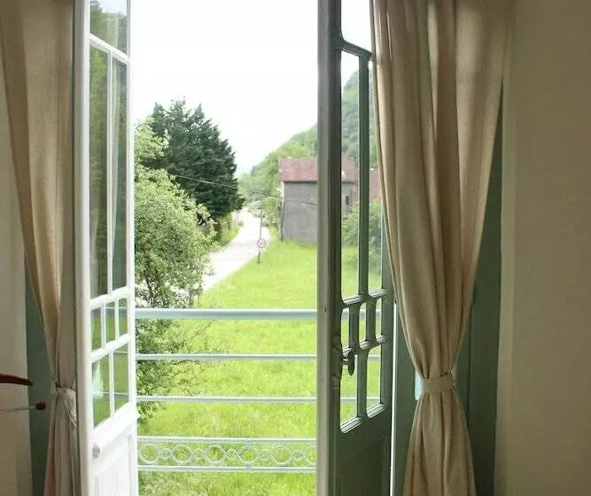 Aamiaismajoitus (B&B) Maison Esmeralda