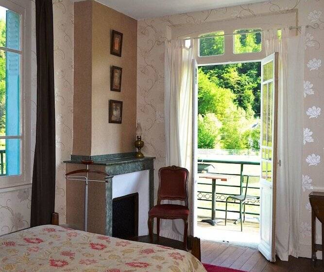 ベッドアンドブレックファースト Maison Esmeralda