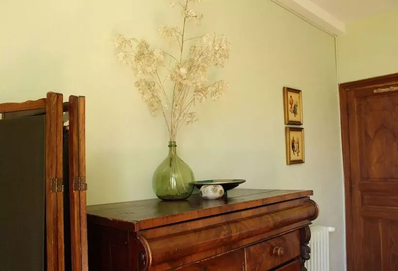 Aamiaismajoitus (B&B) Maison Esmeralda