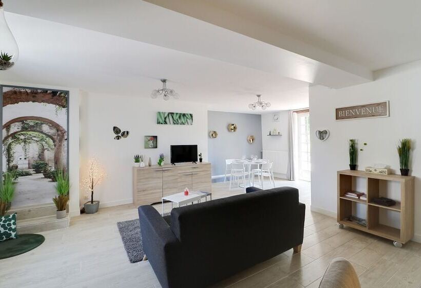 Domaine Des Trois Chateaux