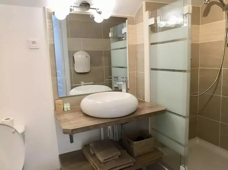 Domaine Des Trois Chateaux