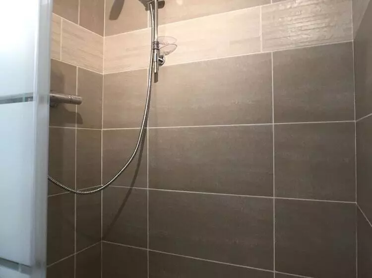 Domaine Des Trois Chateaux