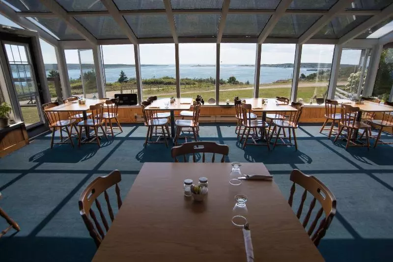Hotelli Brier Island Lodge