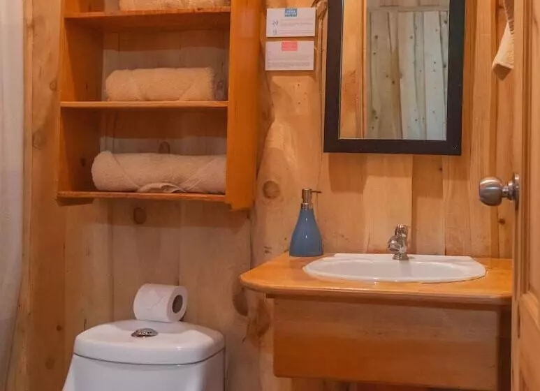 ホテル Cedrela Ecolodge