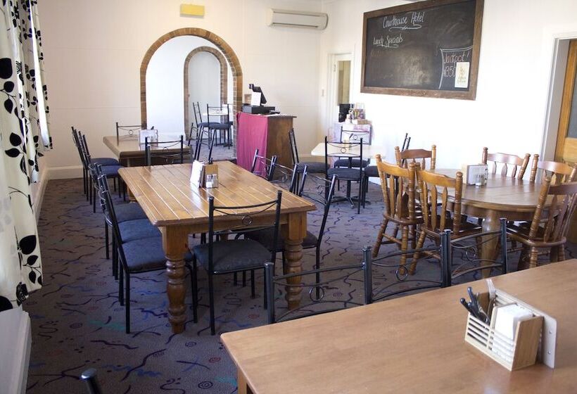 Courthouse Hotel Boorowa