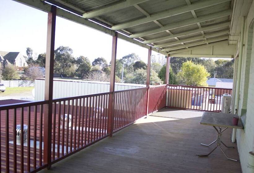 Courthouse Hotel Boorowa