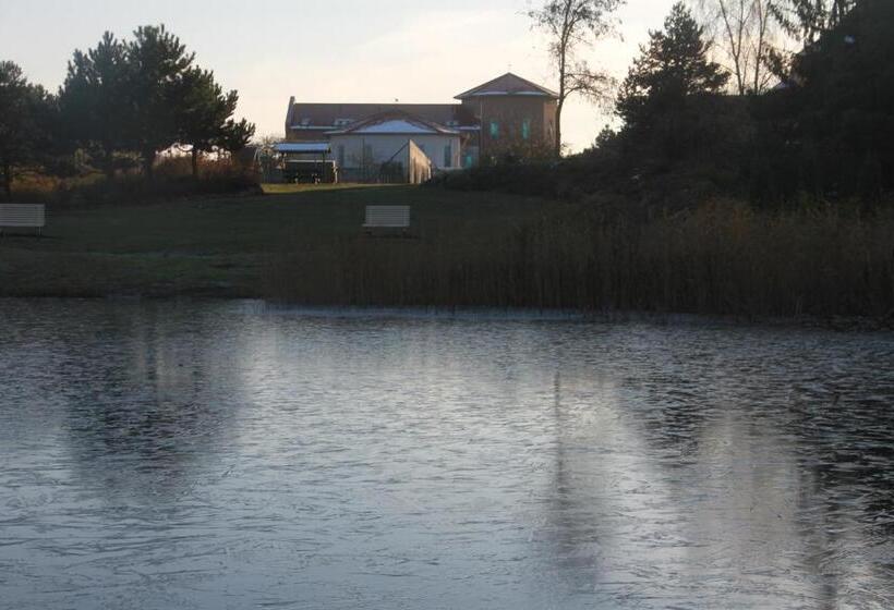 Kur & Landhotel Borstel   Treff