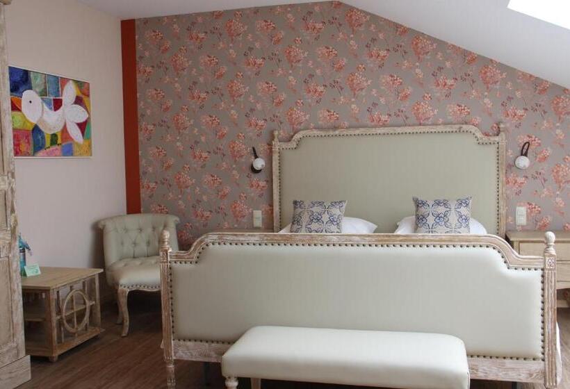 Kur & Landhotel Borstel   Treff