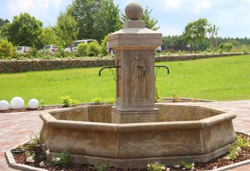 Kur & Landhotel Borstel   Treff