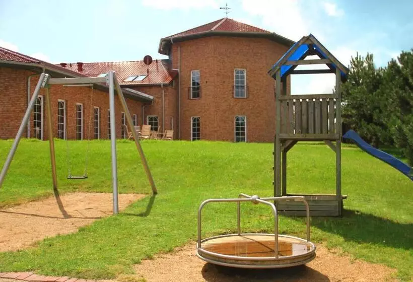 Kur & Landhotel Borstel   Treff