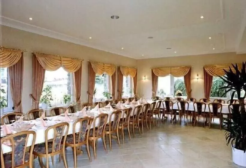 Hotelli Landhaus Schend