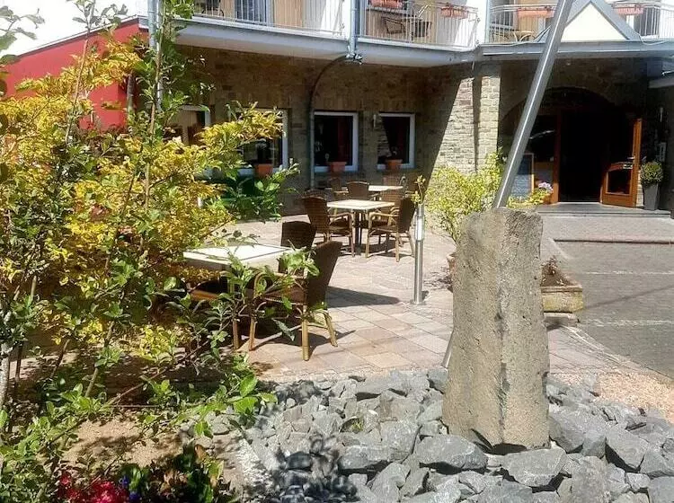 Hotelli Landhaus Schend