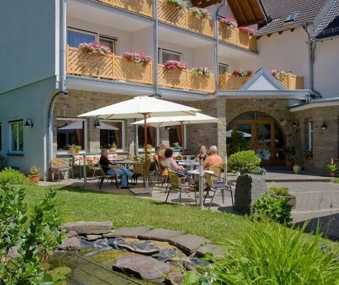 Hotelli Landhaus Schend