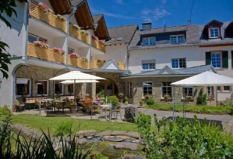 Hotelli Landhaus Schend