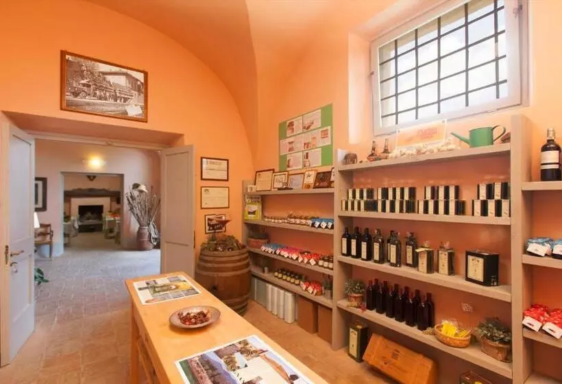 Maaseutuhotelli Agriturismo Casale Bonaparte