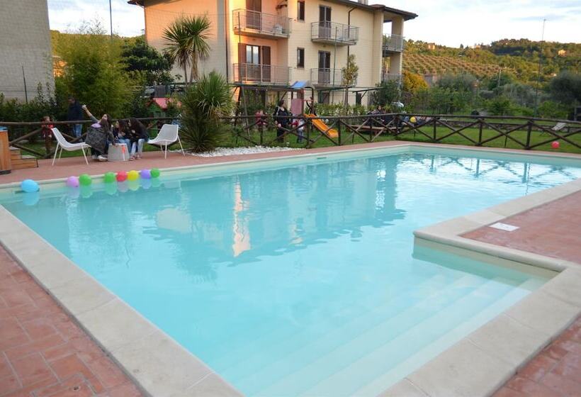 La Casa Sul Lago Hostel