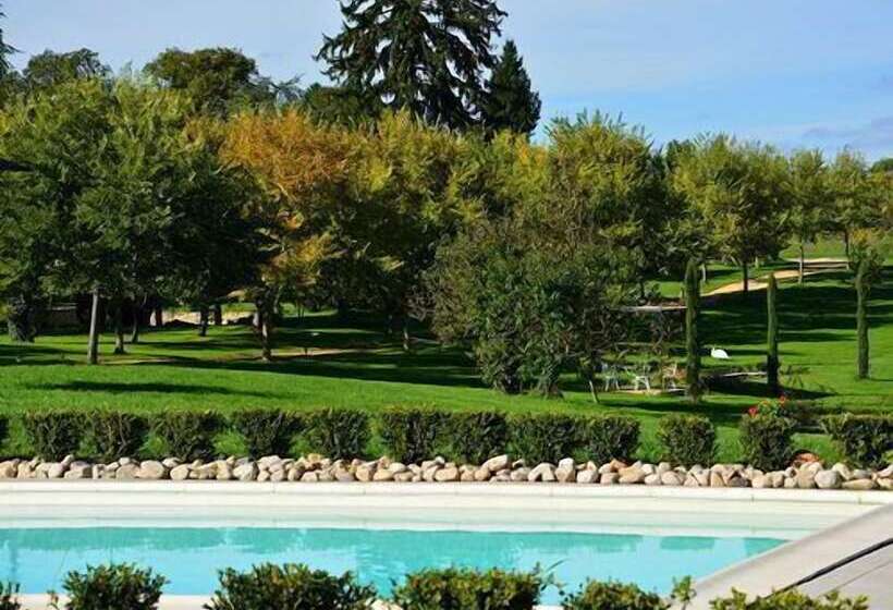 بنسيون Domaine Des Ormeaux