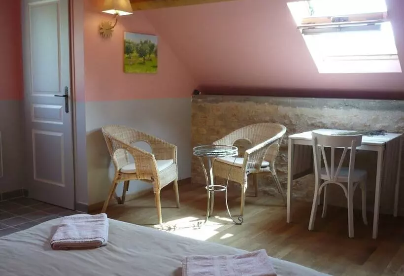 ペンション La Cuvellerie