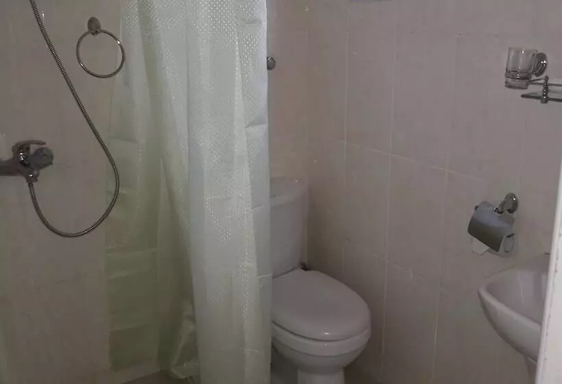 ペンション Royal Triangle Guest House